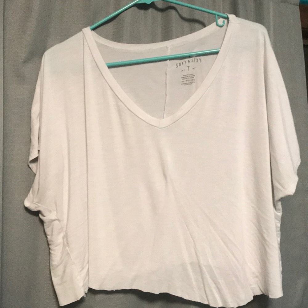 Cropped white tee